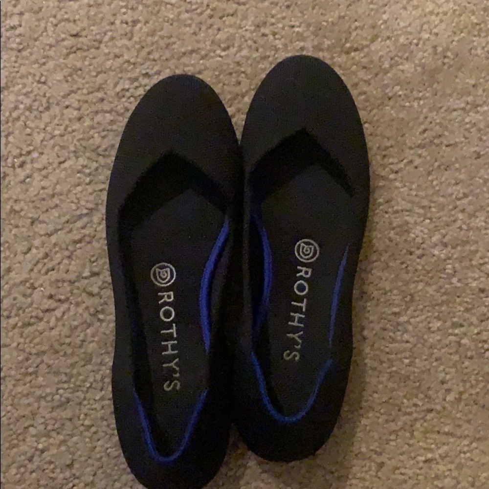 Rothy’s black flats